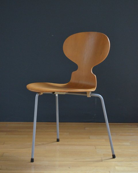 アルネ・ヤコブセン（Arne Jacobsen）のアントチェア（AntChair