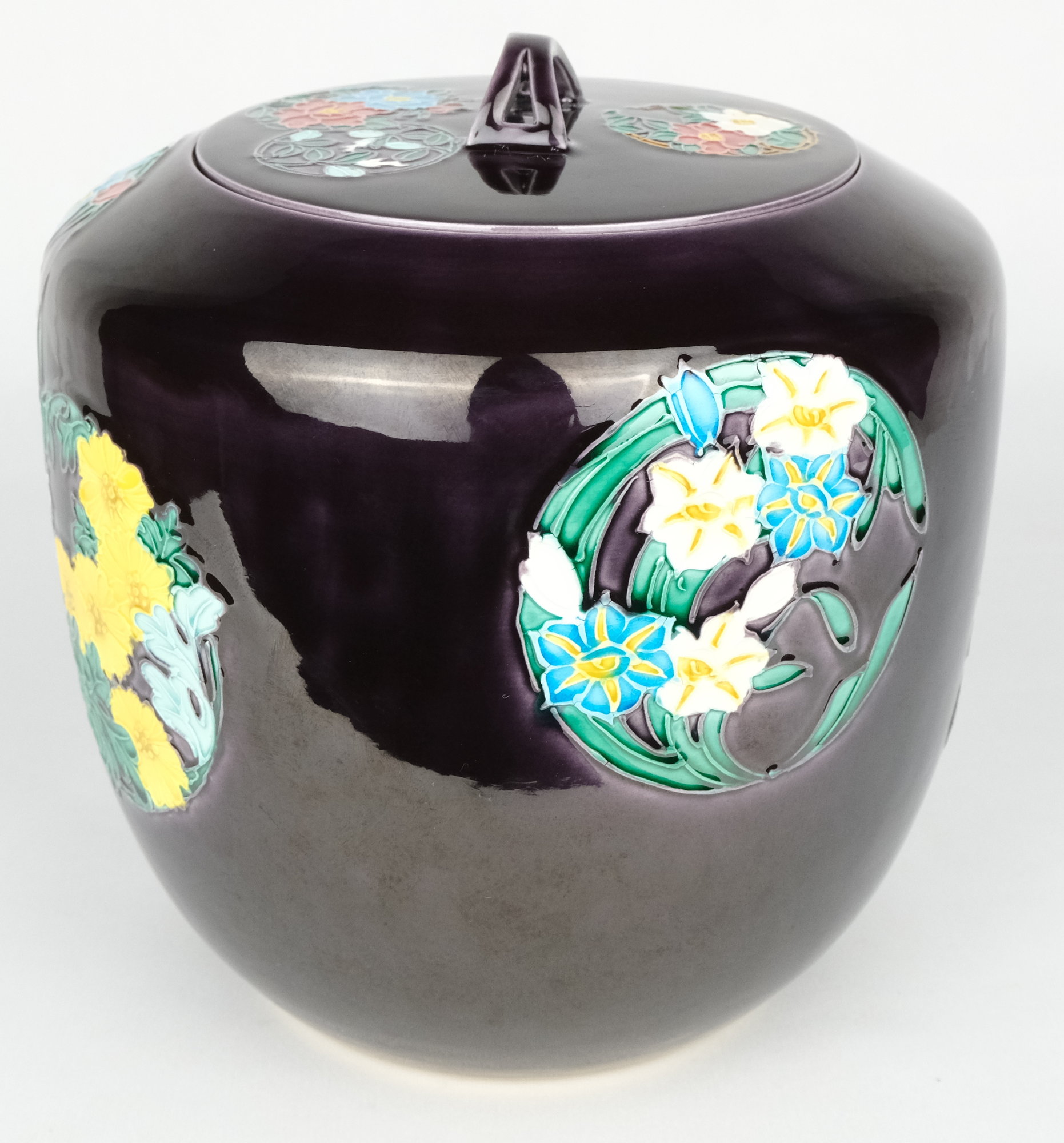 栗山園オンライン通販部 / 【出物】 紫交趾四季草花花丸紋皆具 山本一如