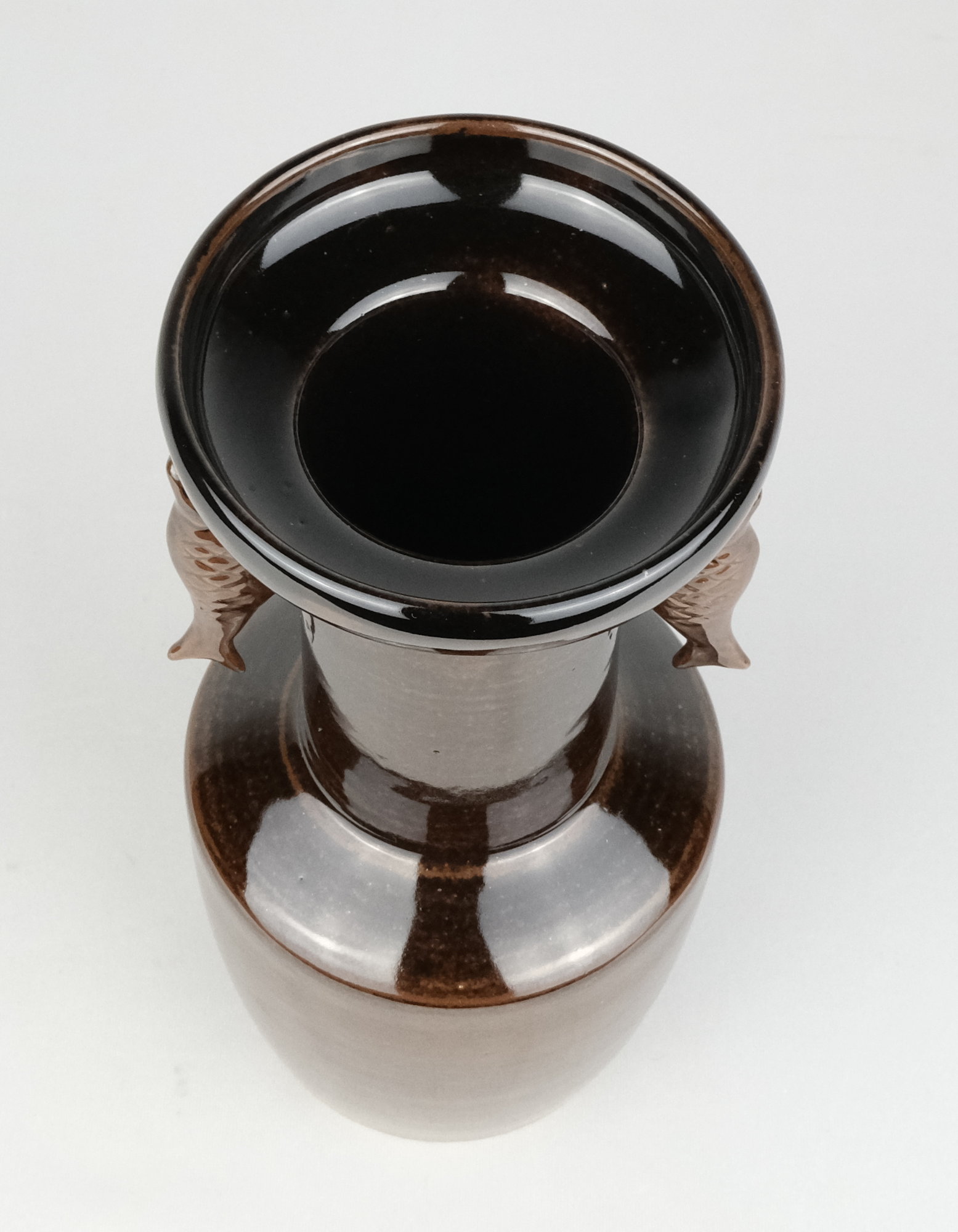 栗山園オンライン通販部 / 【出物】 膳所焼鯉耳付花入 陽炎園(岩崎新定)