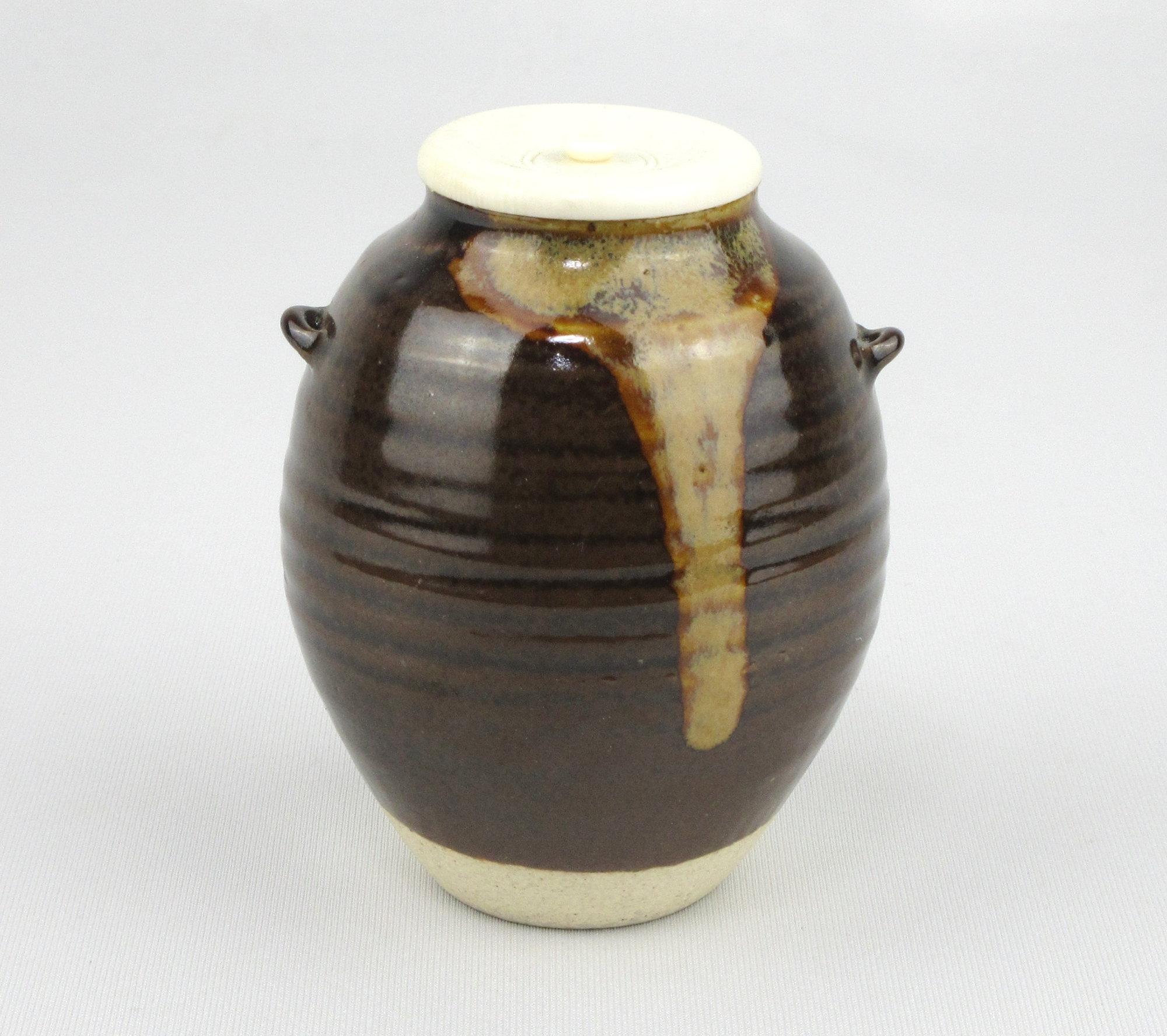 U-ti00448-01.jpg