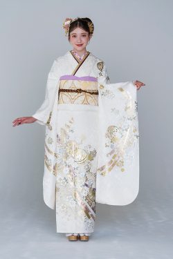 No.315 【残りわずか】【新品振袖/金彩友禅】【白】純白の振袖に金銀箔