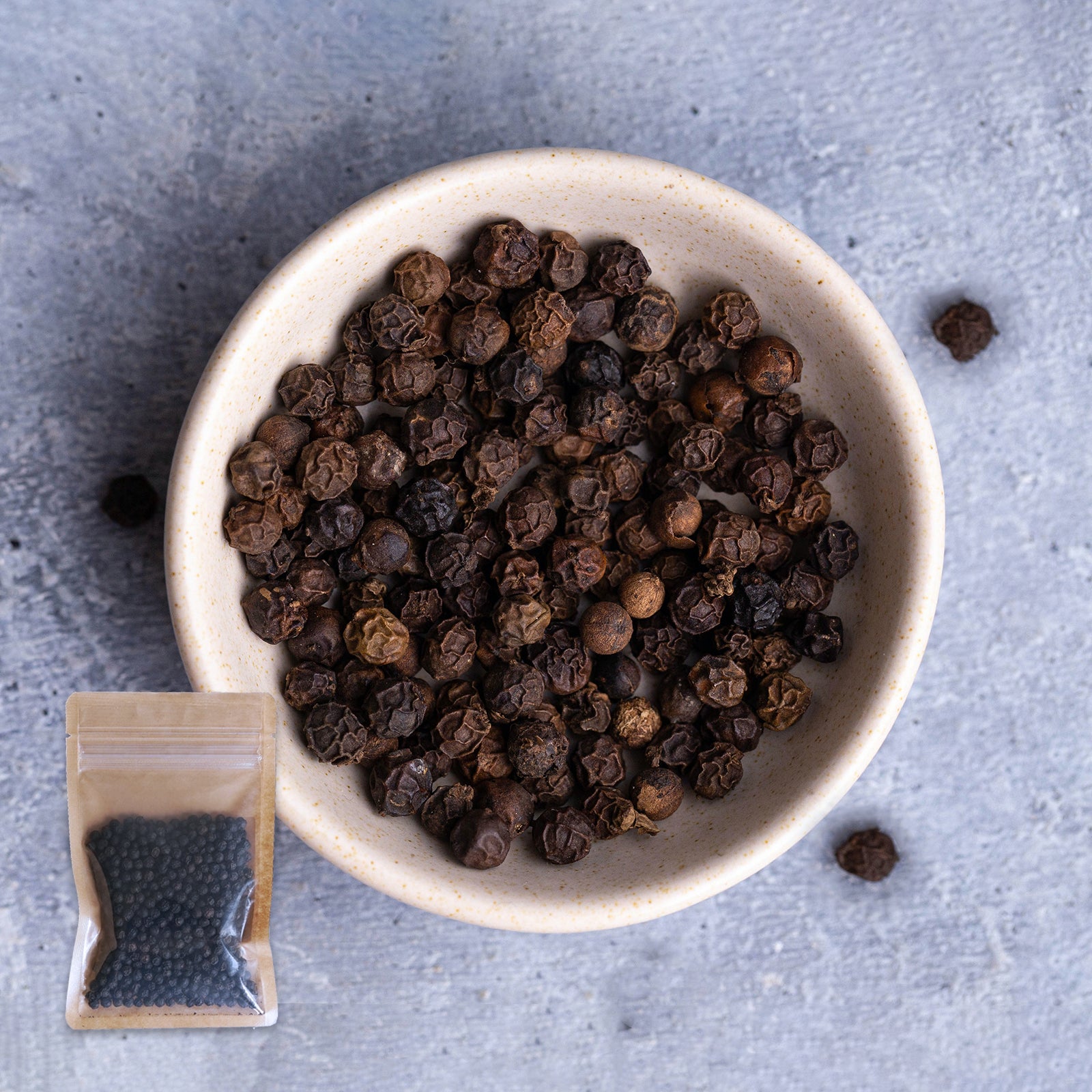 無添加 黒胡椒 ブラックペッパー カンボジア産 (50g) - ホライズン