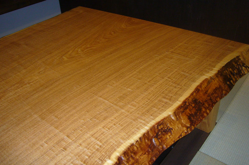 栃（トチ）無垢一枚板 こたつ座卓：ダイニングテーブルや手作り家具の