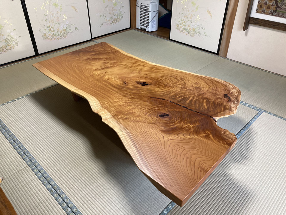 欅（ケヤキ） 無垢一枚板座卓：ダイニングテーブルや手作り家具の