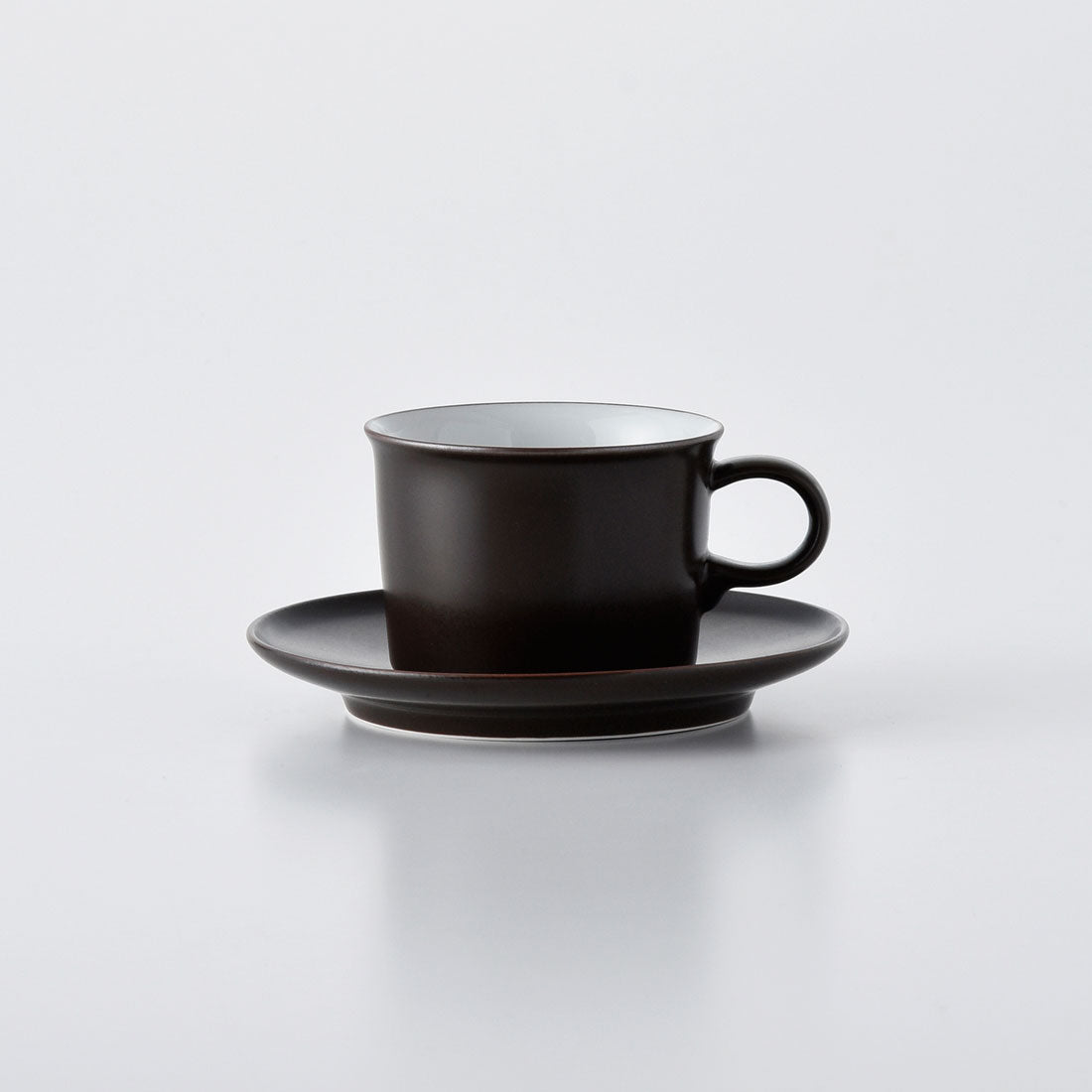ONEST コーヒーカップ&ソーサー こげ茶マット | 白山陶器直営