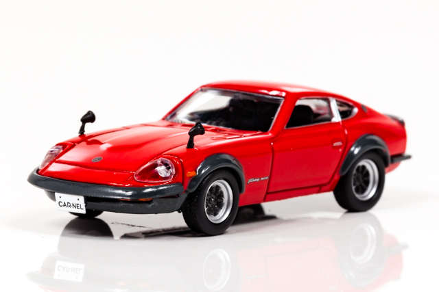 週間フェアレディ240Z 1/8スケールモデル 赤 完成品 タミヤ 1/12