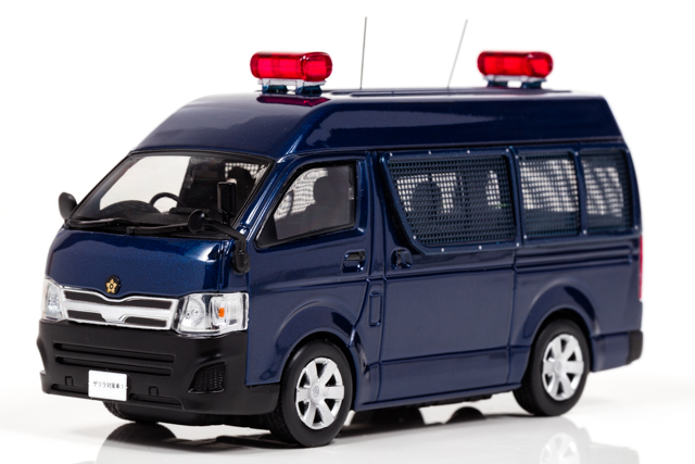 1/43 トヨタ ハイエース DX 4ドア ハイルーフ 2013 警察本部警備部機動