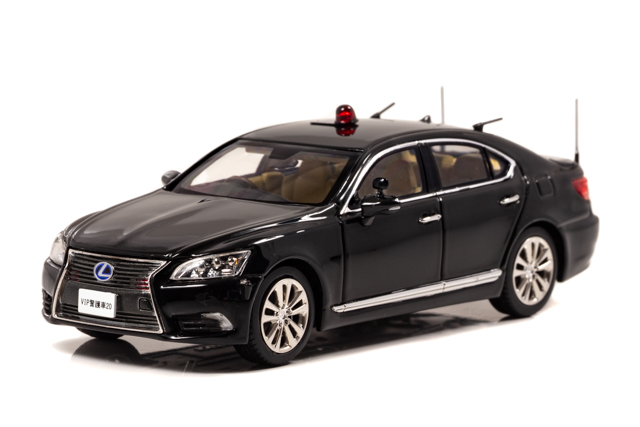1/43 レクサス LS600h 2017 警察本部警備部要人警護車両 株式会社