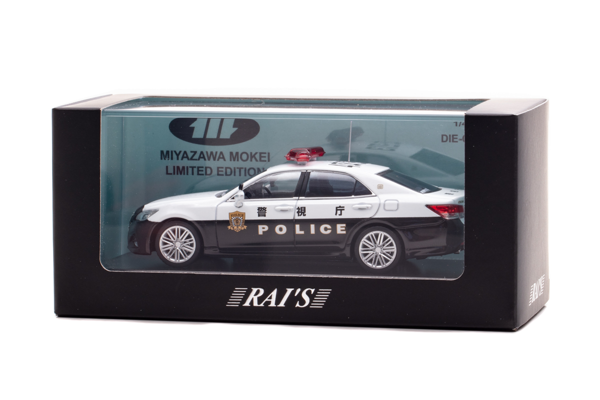 1/43 トヨタ クラウン アスリート (GRS214) 2023 警視庁交通部交通機動
