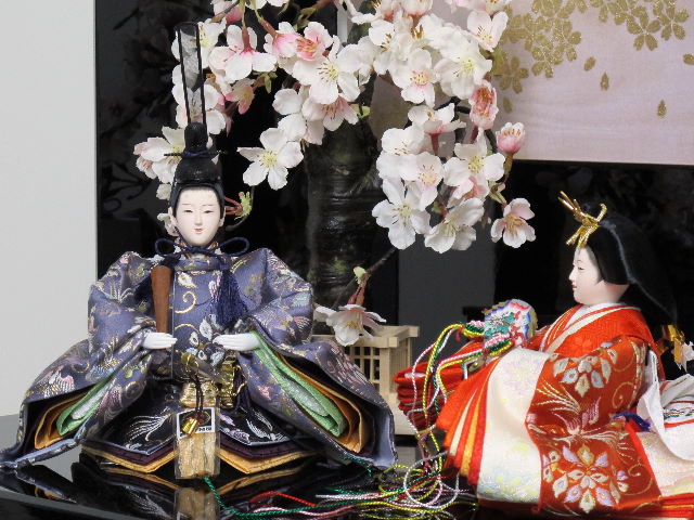 鳳凰を織り込んだ金襴衣装雛の黒塗り収納箱親王飾りの通販～選ばれるお