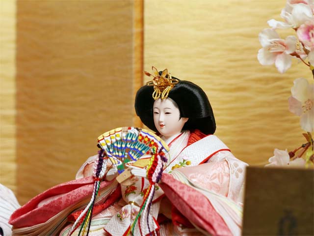 淡い桜色雛人形の四曲絹金屏風桜親王飾りの通販～選ばれるお店の雛人形
