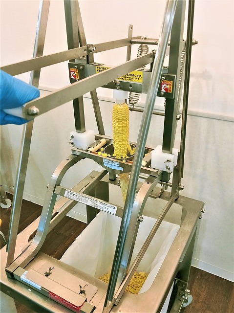 マルチプレスカッター とうもろこし実取り機 | 平野製作所