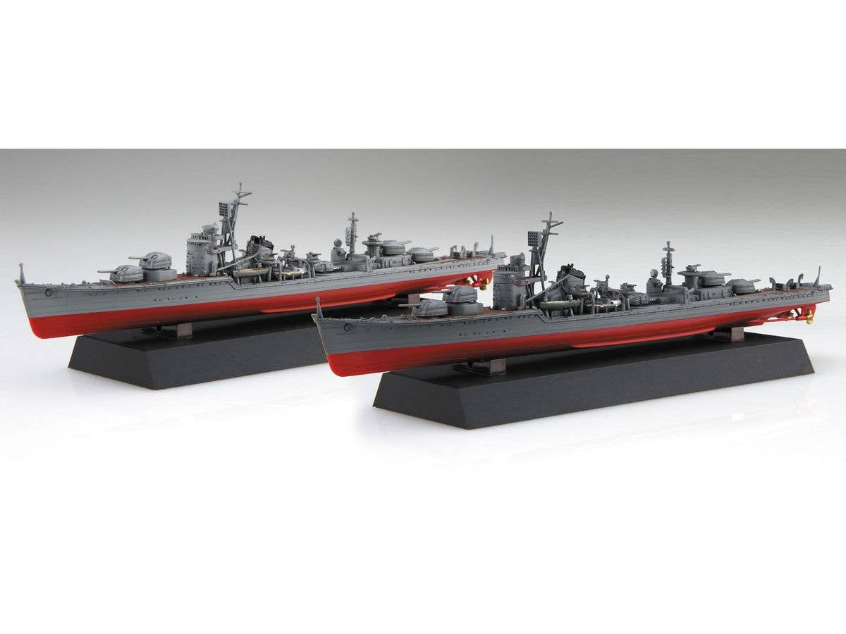 1/700 海上自衛隊 輸送艦 LST-4151 みうら | HLJ.co.jp