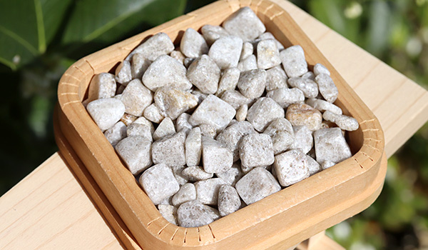 日本銘石さざれ（宮崎ニニギ水晶）100g|パワーストーンのヒーリング