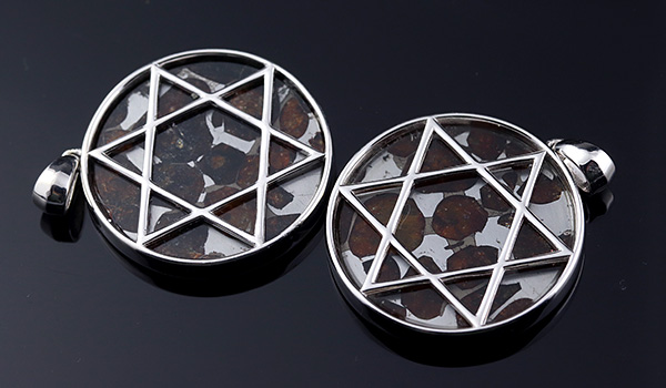 隕石特集】パラサイト・セリコ隕石ペンダント【六芒星】約27mm