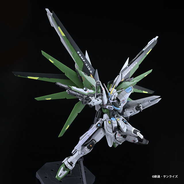 ネオンブルーの「HG エアリアル」、リアルタイプカラーの「MG