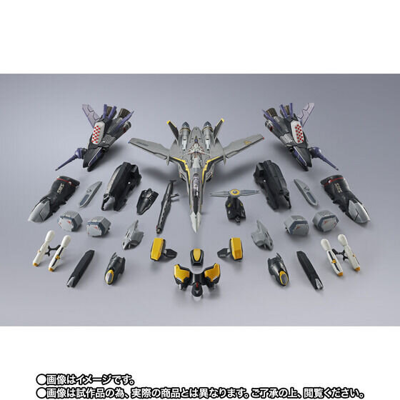 アーマードパーツが圧倒的迫力！「マクロスF」より、「DX超合金 VF-25S
