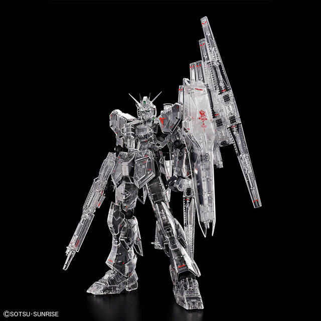 逆襲のシャアより「νガンダム」「サザビー」がメカニカルクリアでMG