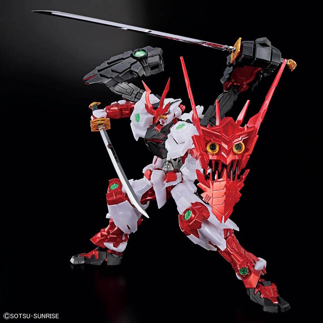ガンプラ「MG 戦国アストレイ頑駄無」がメタリックカラーで見参！鎧