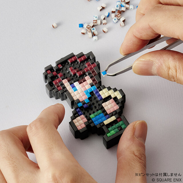 FF』のドットグラフィックに挑戦！土台にビーズをはめ込んで作る