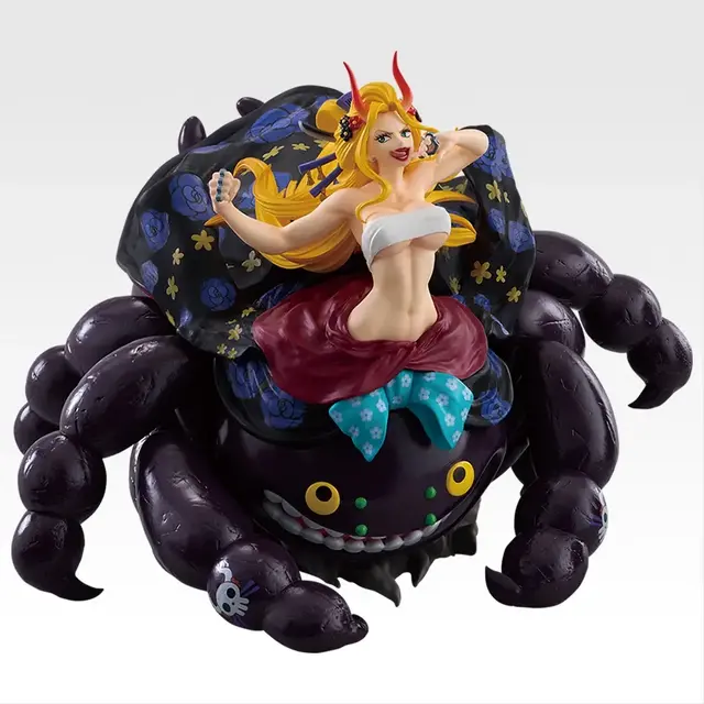 ギア5のルフィや全身輝くセンゴクなど、迫力満載のフィギュアがズラリ