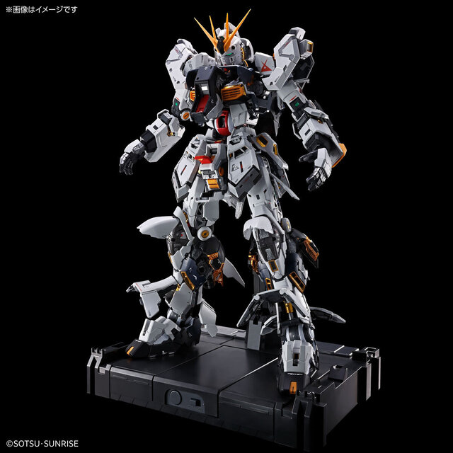 究極のガンプラ「PG UNLEASHED 1/60 νガンダム」がプレバンで抽選販売