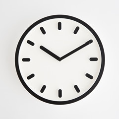 MAGIS TEMPO 掛け時計 ブラック｜時計｜IDEE SHOP Online