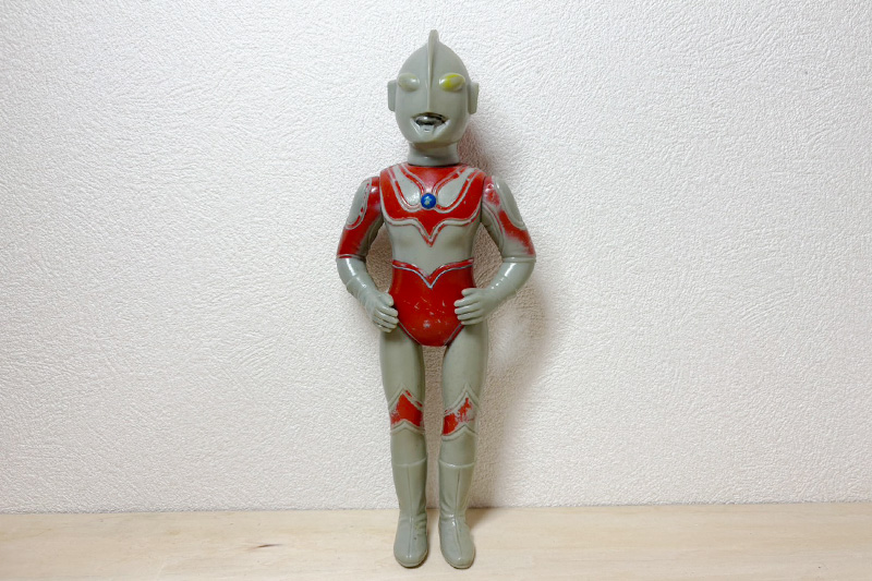 実家の物置で見つかった当時物ブルマァクのソフビとは！？