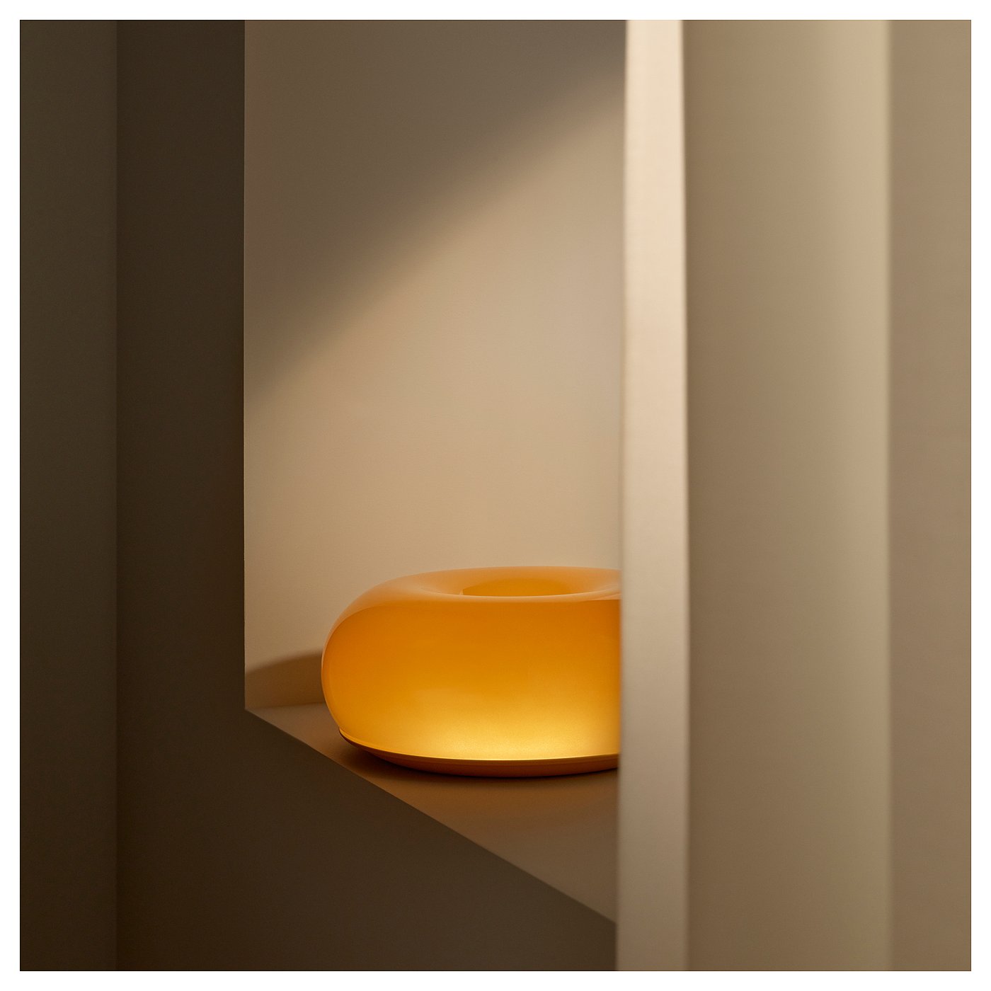 VARMBLIXT LED table/wall lamp, orange glass/round, 12