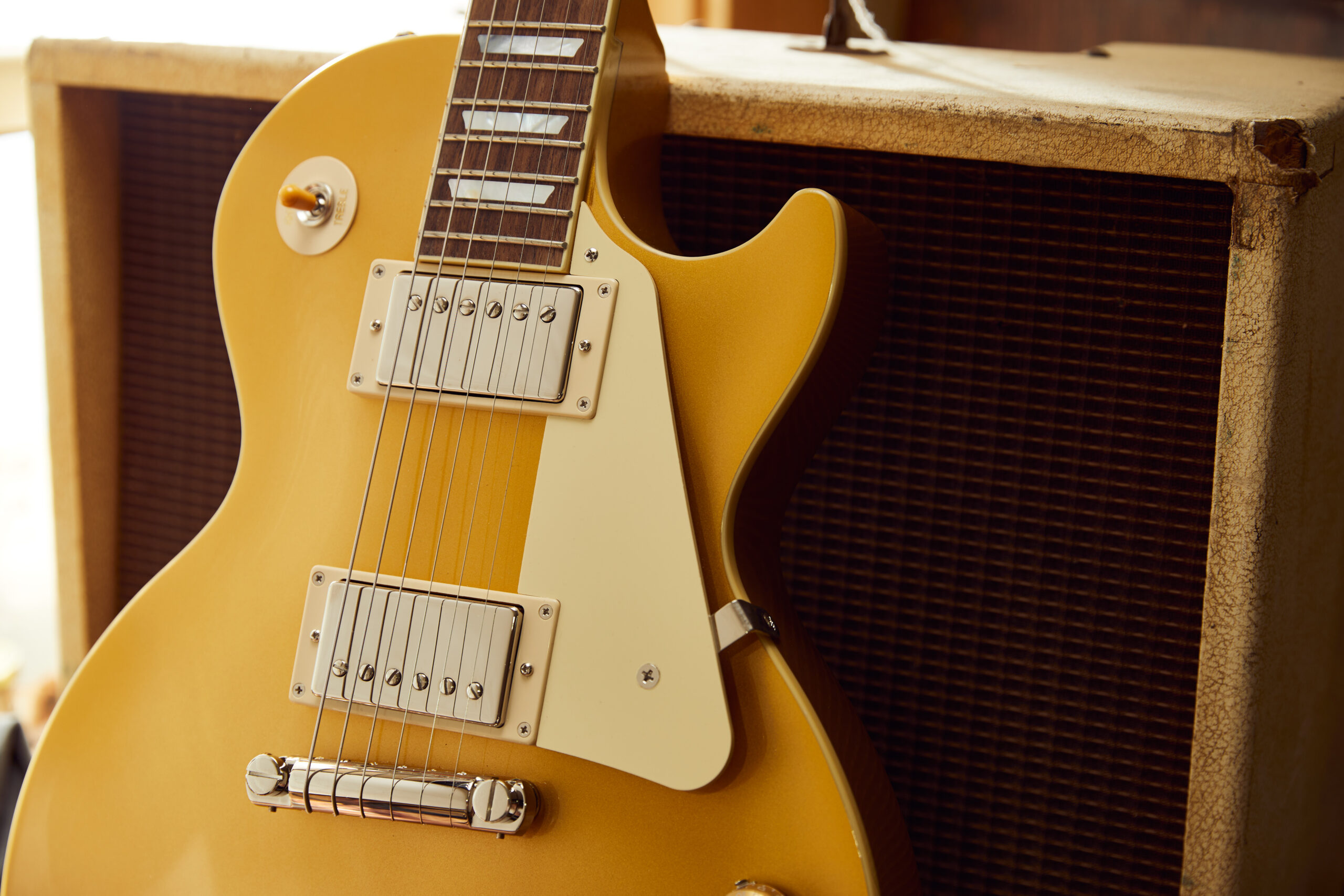 Epiphone】松本孝弘氏の最新シグネチャー・モデル『Tak Matsumoto 1955