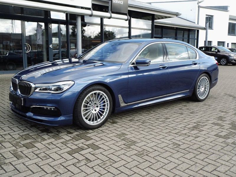 現行モデル ALPINA B7 Biturbo 定番アルピナブルー/ベージュフルレザー