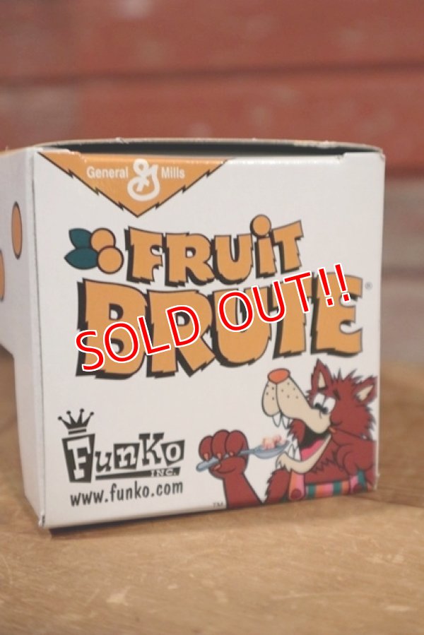 ct-190701-24 Funko Wacky Wobbler / General Mills Fruit Brute