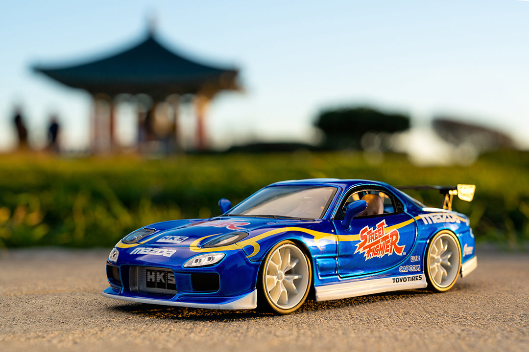Buy Street Fighter, Chun-Li & 1993 Mazda RX-7, 1:24 Scale Vehicle