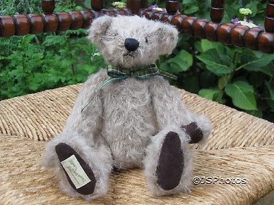 Dean's Rag Book UK Hugo Limited Edition 2001 Membership Teddy Bear