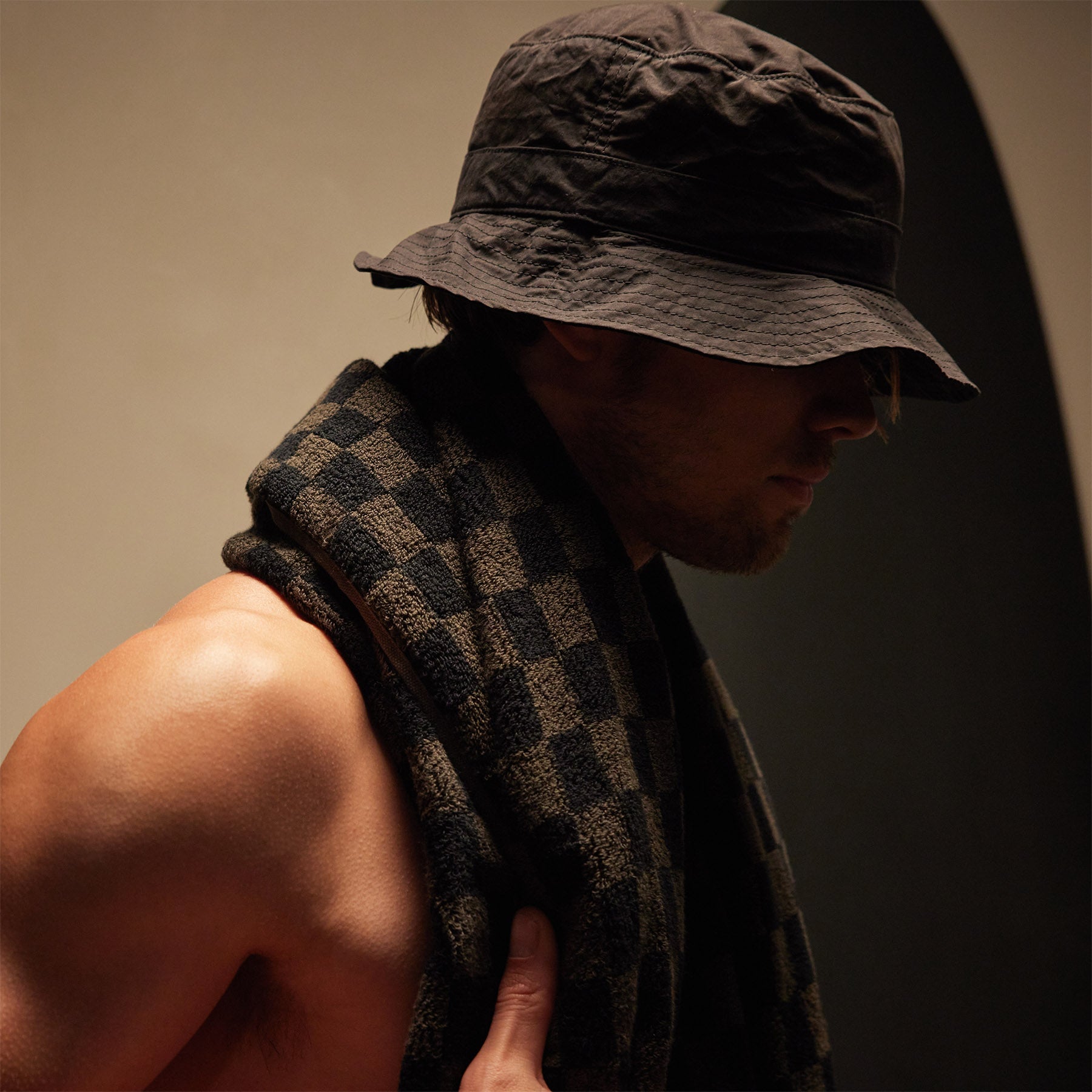 Checkered Beach Towel - Palm/Black | James Perse Los Angeles