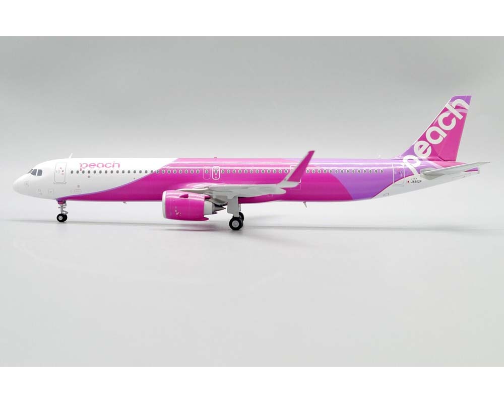 www.JetCollector.com: Peach Aviation A321neo JA902P 1:200 Scale JC
