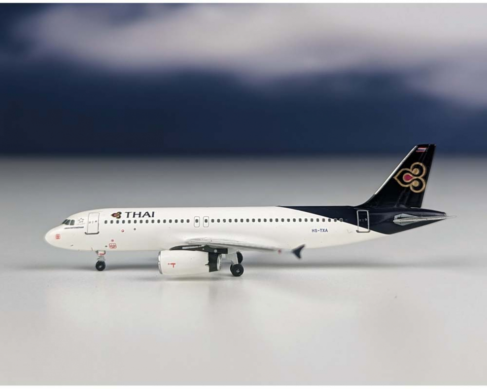 www.JetCollector.com: Thai Airlines A320 HS-TXA 1:400 Scale