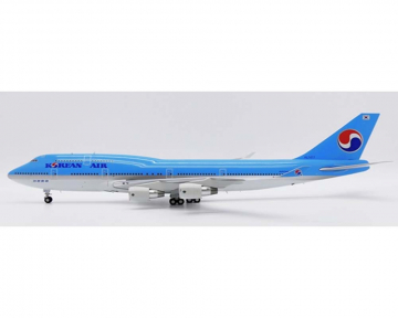www.JetCollector.com: ANA - All Nippon B747-400D Snoopy, w/stand