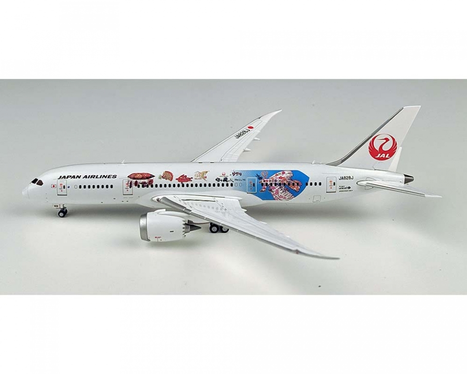 www.JetCollector.com: JAL 787-8 Dreamliner JA828J 1:400 Scale JC