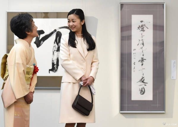 第46回現代女流書100人展」を鑑賞される…：秋篠宮家 佳子さま