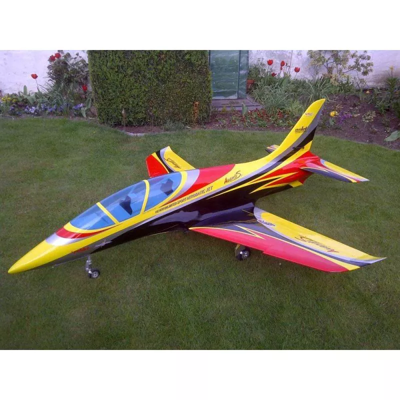 SebArt Mini Avanti S 90mm Jet 1,36m + JP Hobby 90mm 6S PNP (Yellow