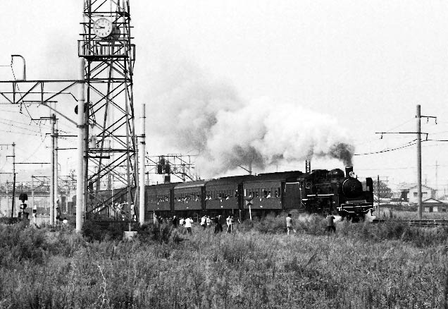 1972年鉄道開通100周年記念イベントC57 1号機ファミリーD51写真
