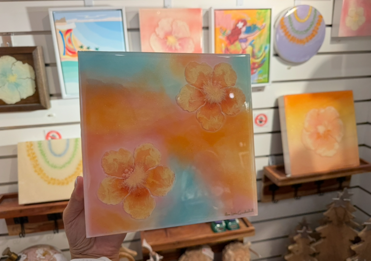 Kanaの推し活シリーズ】ハワイのお花をモチーフにした美しいレジン