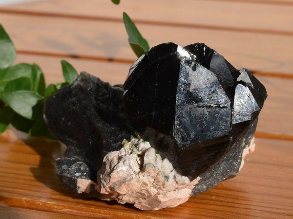 黒水晶[モリオン]一覧 | パワーストーン,天然石,ヒマラヤ水晶の長野県