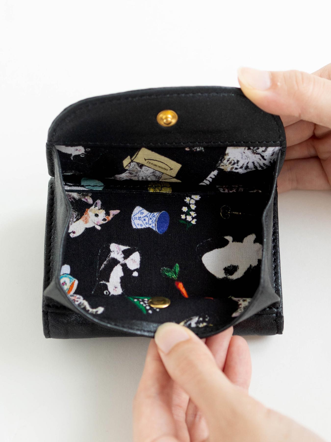 tamaoworld 刺繍ねこ ミニ財布｜ファッション雑貨・その他｜オルネ ド