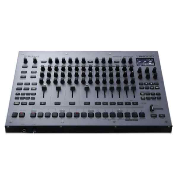 初回入荷分完売！10月11日発売予定！】Roland/リズムマシン/TR-1000