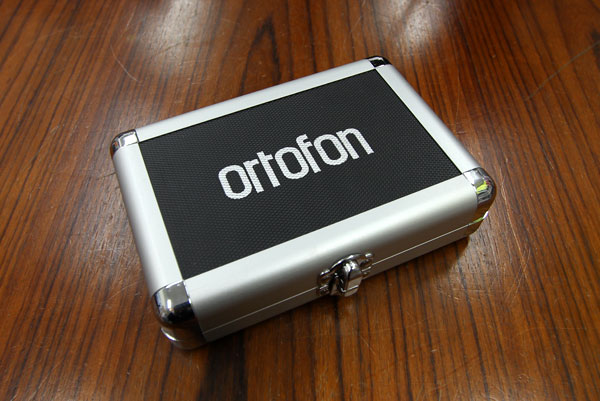 ortofonのMKIIシリーズConcorde MKII Twin Mixをご紹介いたします！