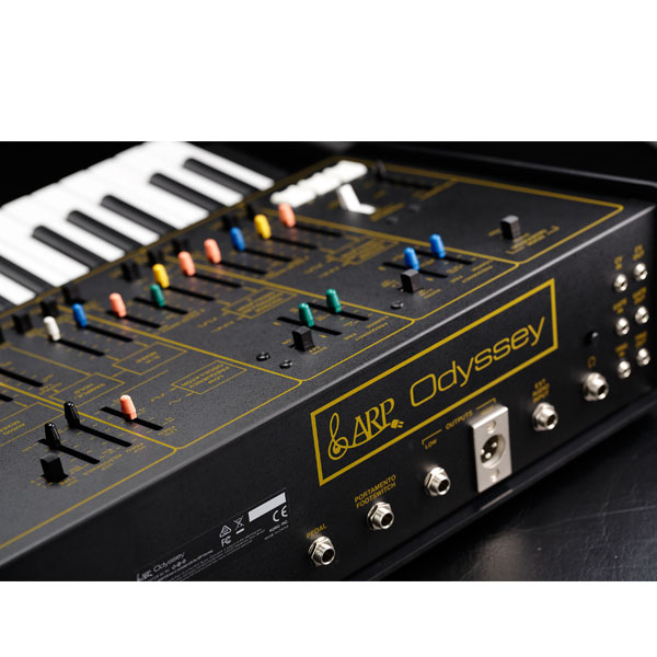 伝説のアナログシンセサイザーARP ODYSSEY REV2がKORGからリリース