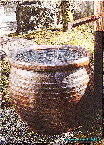 水瓶【みずがめ雨水貯水タンク】陶器の拡大画像