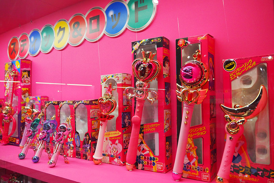 大阪でエモすぎる「セーラームーン展」、懐かしアイテム勢揃い | Lmaga.jp